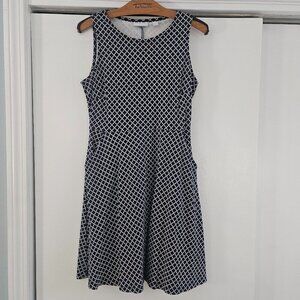 New York & Company Aline Scoop neck Sleeveless Navy Geo Print Small Dress